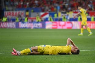 记者：大马丁避免了肌肉受伤，他将错过欧会杯半决赛首回合